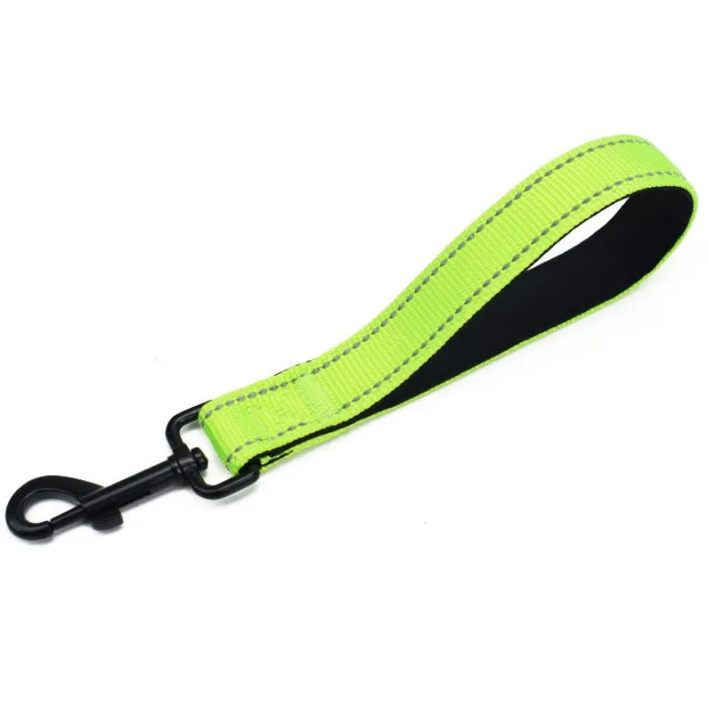 Dog Leash 25cm Dogs Leashes Reflective Short Leash for Medium Large Dog Walking Soft Padded Handle Dogs Leashes Short Pet Chain